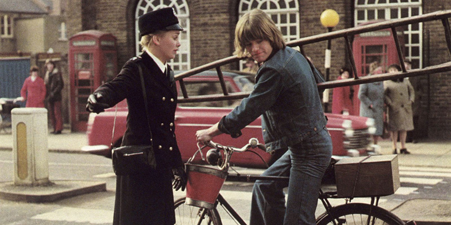 Confessions Of A Window Cleaner. Image shows left to right: Elizabeth Radlett (Linda Hayden), Timothy Lea (Robin Askwith). Credit: Columbia Pictures