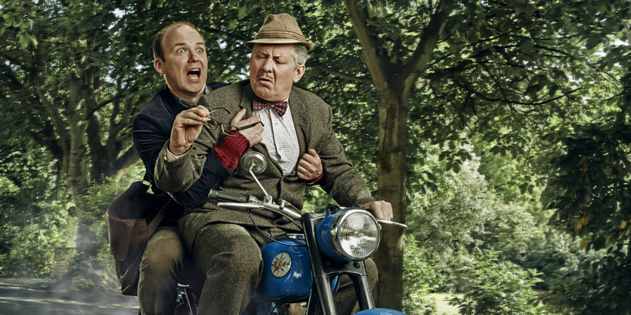 Count Arthur Strong. Image shows from L to R: Michael Baker (Rory Kinnear), Count Arthur Strong (Steve Delaney)