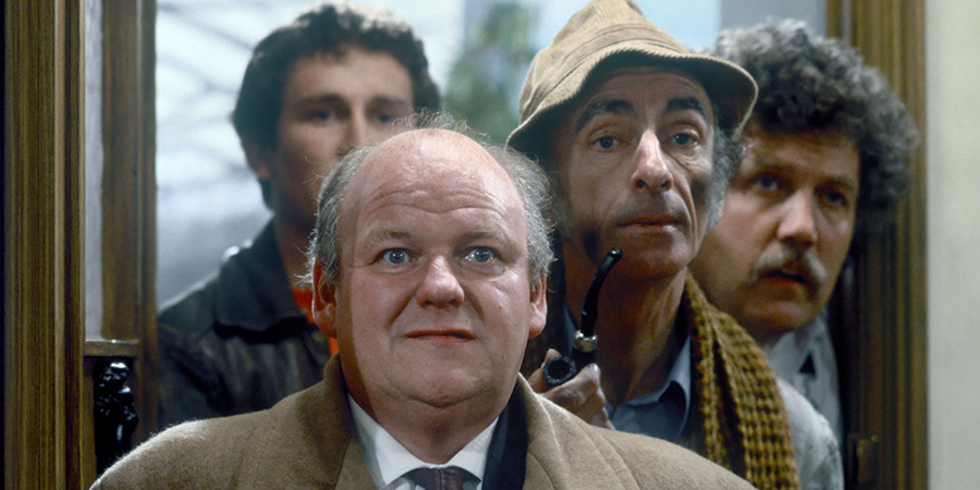 Cowboys. Image shows from L to R: Eric (James Wardroper), Joe Jones (Roy Kinnear), Wobbly Ron (David Kelly), Richard Geyser (Colin Welland). Copyright: Thames Television