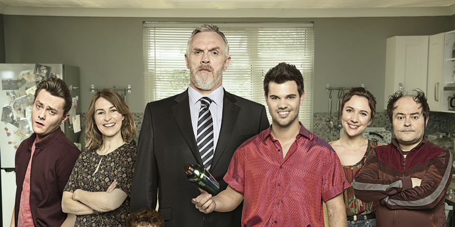 Cuckoo. Image shows from L to R: Dylan (Tyger Drew-Honey), Lorna (Helen Baxendale), Ken (Greg Davies), Dale (Taylor Lautner), Rachel (Esther Smith), Steve (Kenneth Collard). Copyright: Roughcut Television