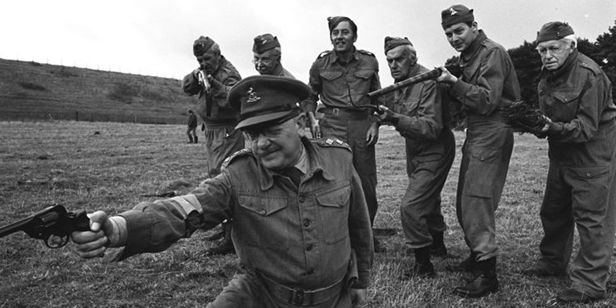 Dad's Army. Image shows from L to R: Sgt. Wilson (John Le Mesurier), Capt. Mainwaring (Arthur Lowe), L/Cpl. Jones (Clive Dunn), Pte. Walker (James Beck), Pte. Frazer (John Laurie), Pte. Pike (Ian Lavender), Pte. Godfrey (Arnold Ridley). Copyright: Columbia Pictures