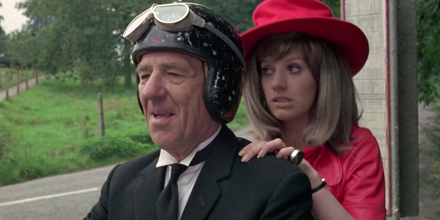 Futtocks End. Image shows from L to R: The Butler (Michael Hordern), The Bird (Hilary Pritchard)