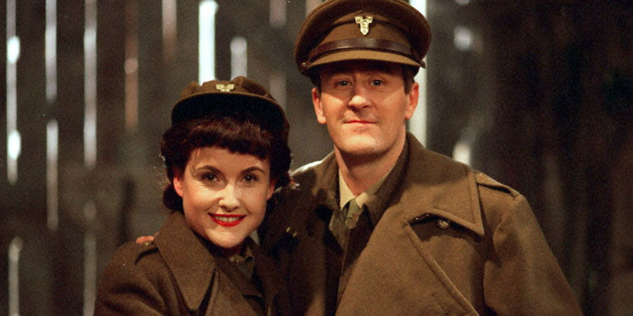 Goodnight Sweetheart. Image shows from L to R: Phoebe Sparrow (Elizabeth Carling), Gary Sparrow (Nicholas Lyndhurst). Copyright: Alomo Productions