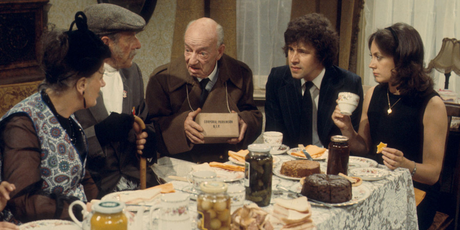 I Didn't Know You Cared. Image shows from L to R: Annie Brandon (Liz Smith), Uncle Mort (Robin Bailey), Uncle Stavely (Bert Palmer), Carter Brandon (Stephen Rea), Pat Partington (Anita Carey). Copyright: BBC