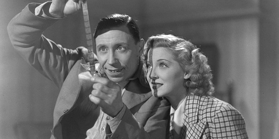 I See Ice!. Image shows from L to R: George Bright (George Formby), Judy Gaye (Kay Walsh). Copyright: Associated Talking Pictures / STUDIOCANAL