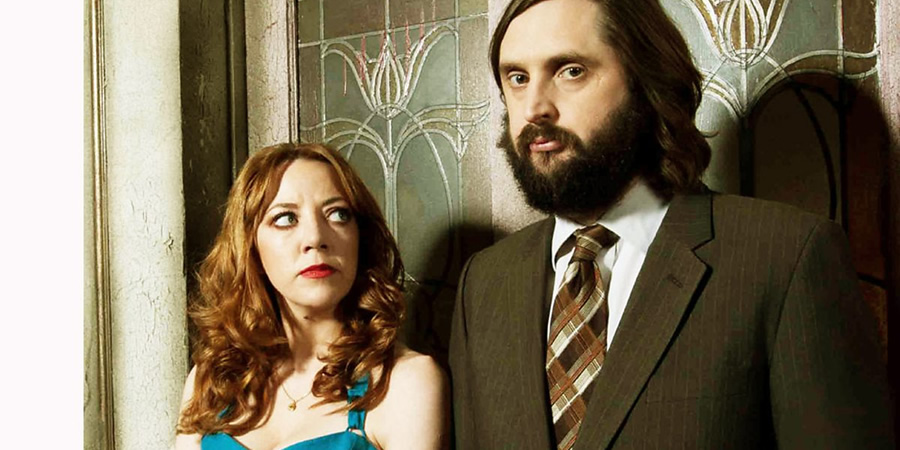Live At The Electric. Image shows from L to R: Diane (Diane Morgan), Joe (Joe Wilkinson). Copyright: Avalon Television