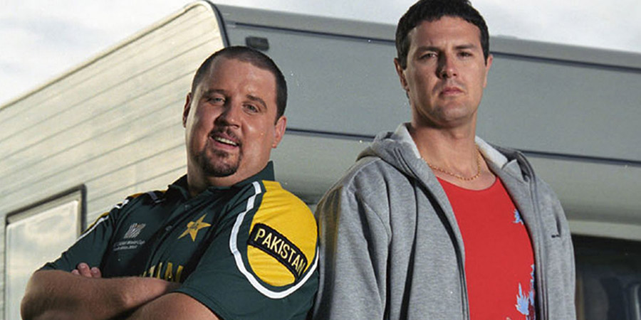 Max And Paddy's Road To Nowhere. Image shows from L to R: Max (Peter Kay), Paddy (Paddy McGuinness). Copyright: Phil McIntyre Entertainment