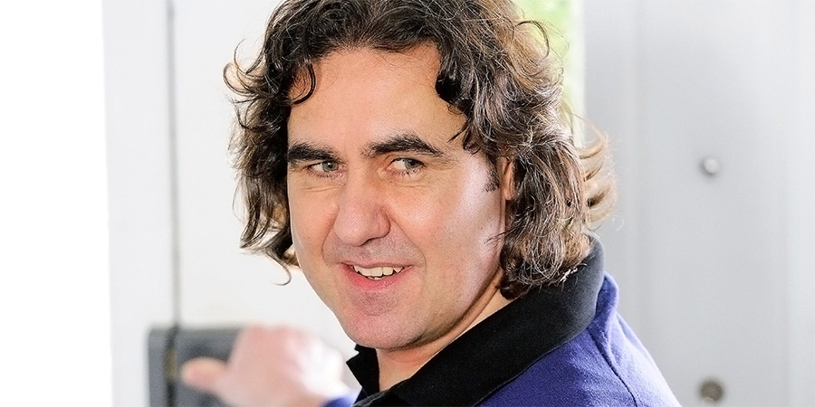 Micky Flanagan's Foxageddon. Micky (Micky Flanagan). Copyright: Pett Productions