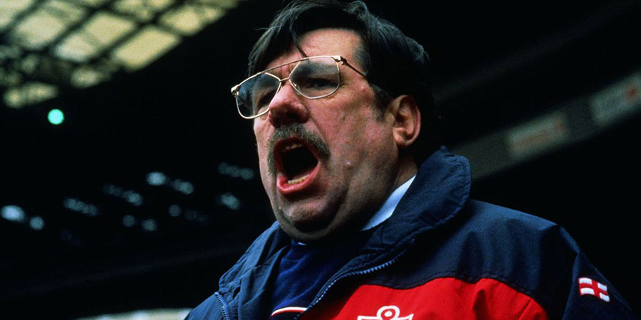 Mike Bassett: England Manager. Mike Bassett (Ricky Tomlinson). Copyright: Artists Independent Films