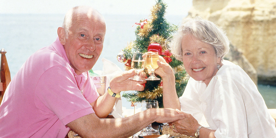 One Foot In The Grave. Image shows from L to R: Victor Meldrew (Richard Wilson), Margaret Meldrew (Annette Crosbie). Copyright: BBC