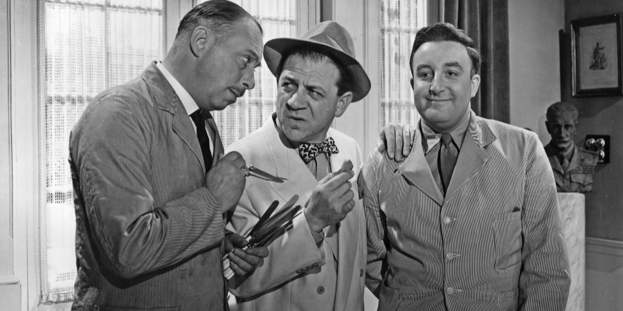 Orders Are Orders. Image shows from L to R: Private Slee (Bill Fraser), Ed Waggermeyer (Sid James), Private Goffin (Peter Sellers)