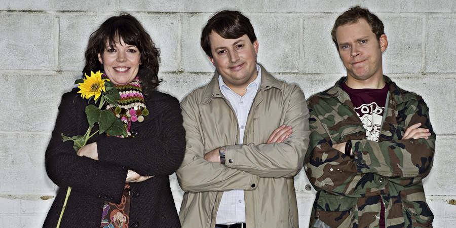 Peep Show. Image shows from L to R: Sophie Chapman (Olivia Colman), Mark Corrigan (David Mitchell), Jeremy Usbourne (Robert Webb). Copyright: Objective Productions