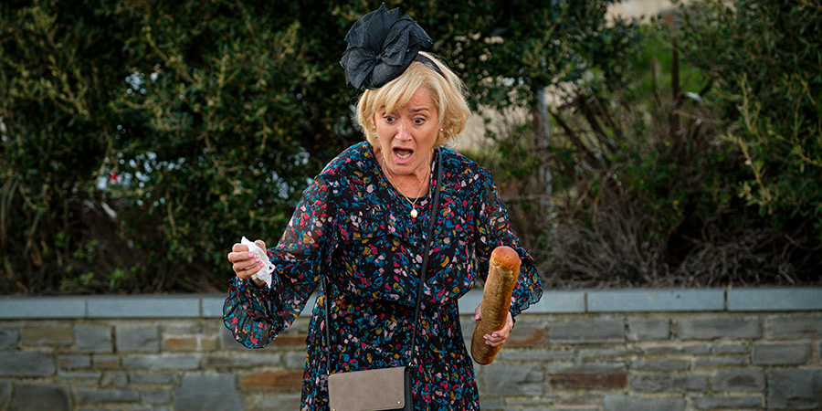 Sandylands. Jeannie Swallows (Sophie Thompson). Copyright: King Bert Productions