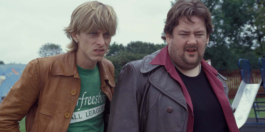 Sex Lives Of The Potato Men. Image shows from L to R: Ferris (Mackenzie Crook), Dave (Johnny Vegas)