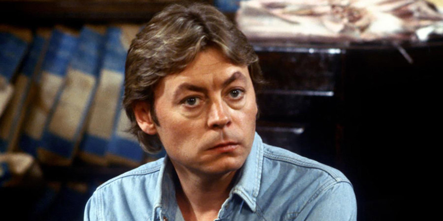 Shelley. James Shelley (Hywel Bennett). Copyright: Thames Television