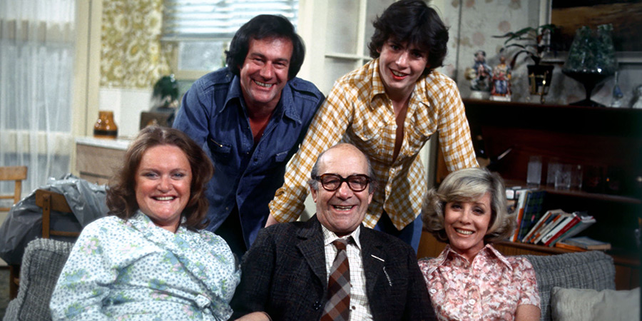 Spring & Autumn. Image shows left to right: Betty Harris (Jo Warne), Brian Reid (Larry Martyn), Tommy Butler (Jimmy Jewel), Charlie Harris (Charlie Hawkins), Vera Reid (June Barry) Spring & Autumn. Image shows left to right: Betty Harris (Jo Warne), Brian Reid (Larry Martyn), Tommy Butler (Jimmy Jewel), Charlie Harris (Charlie Hawkins), Vera Reid (June Barry)