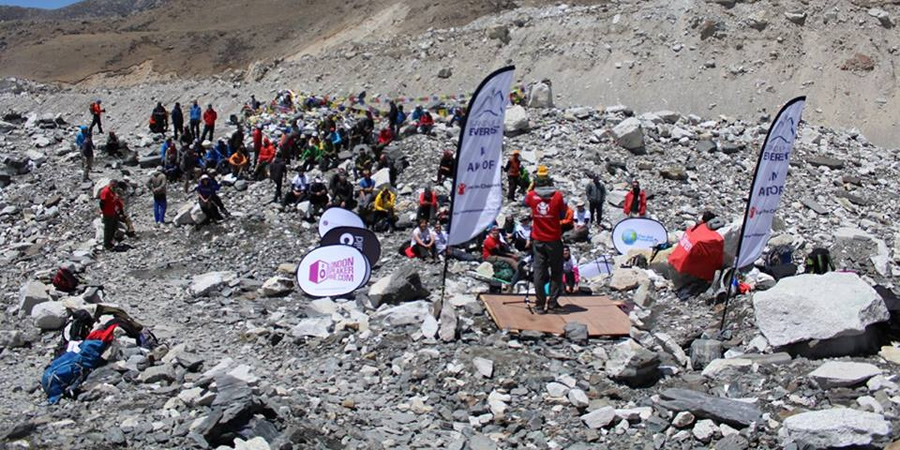 Stand Up On Everest 2016