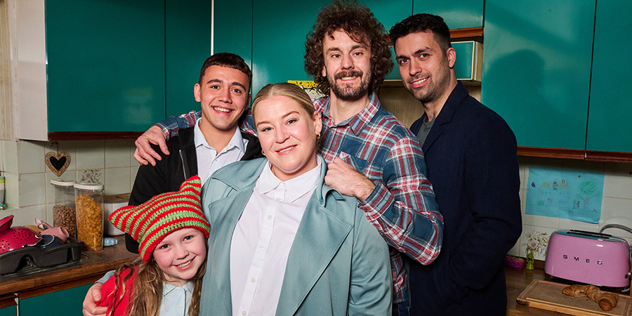 Stepping Up. Image shows left to right: Izzie (Anya Marshall), Nathan (Jacob Partali), Becky (Harriet Webb), Josh (Josh Pugh), Sean (David Mumeni). Credit: Roughcut Television