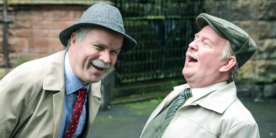 Still Game. Image shows from L to R: Victor McDade (Greg Hemphill), Jack Jarvis (Ford Kiernan)