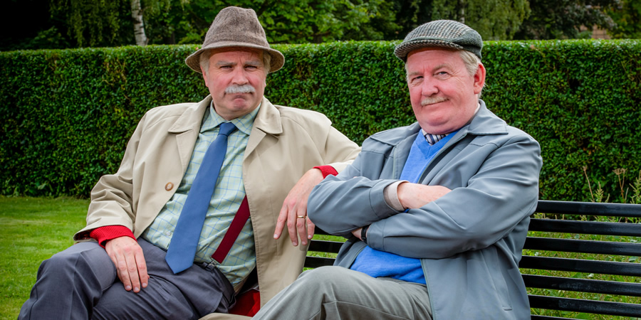 Still Game. Image shows from L to R: Victor McDade (Greg Hemphill), Jack Jarvis (Ford Kiernan)