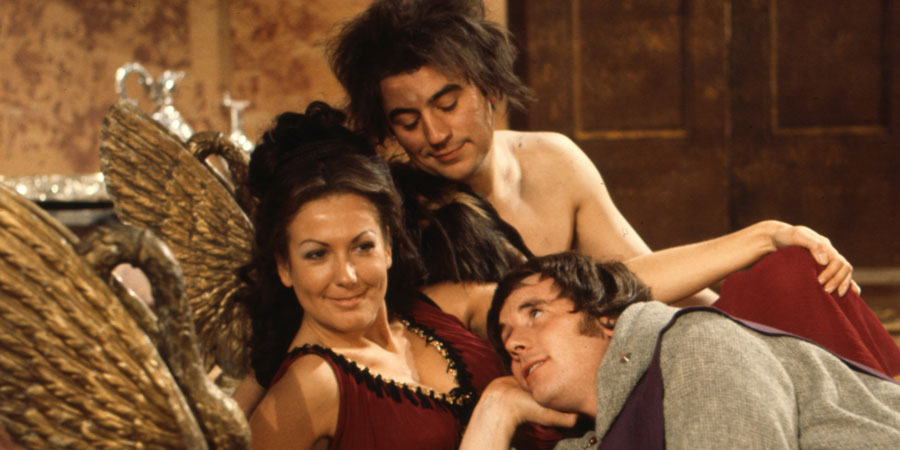 The Complete And Utter History Of Britain. Image shows from L to R: Terry Jones, Michael Palin. Copyright: London Weekend Television