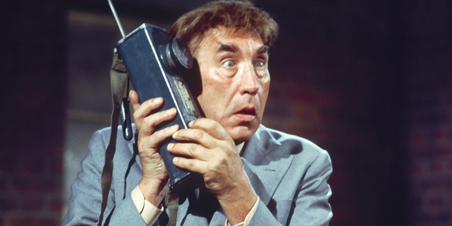 The Howerd Confessions. Frankie (Frankie Howerd). Credit: Thames Television