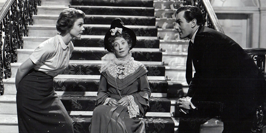 Treasure Hunt. Image shows left to right: Mary O'Leary (Susan Stephen), Aunt Anna Rose Ryall (Martita Hunt), Sir Phillip Ryall (Brian Worth). Credit: STUDIOCANAL