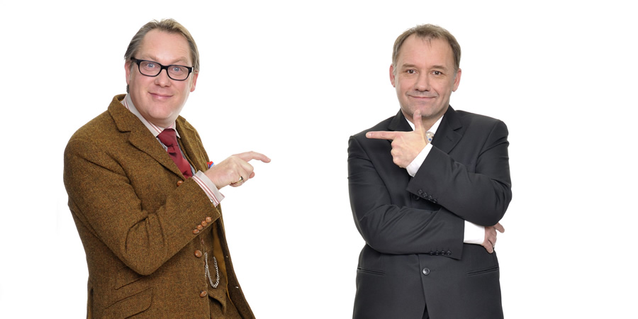 Shooting Stars. Image shows from L to R: Vic Reeves, Bob Mortimer. Copyright: Channel X / Pett Productions