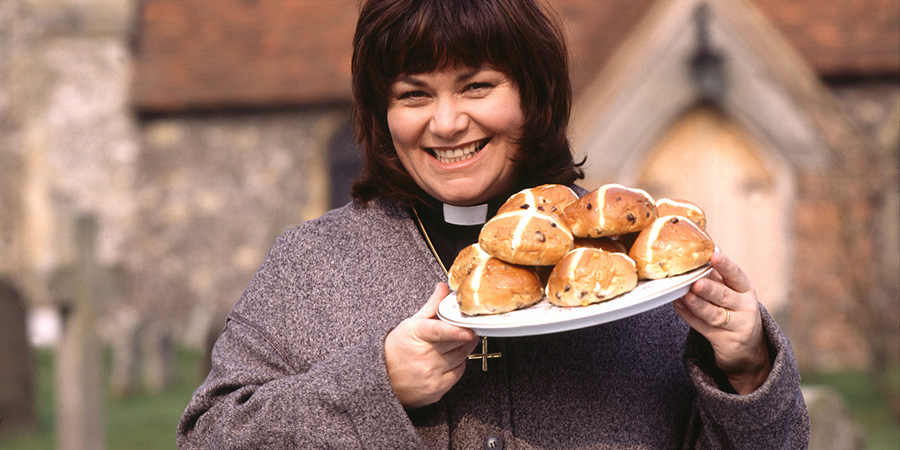 The Vicar Of Dibley. Geraldine Grainger (Dawn French). Credit: Tiger Aspect Productions