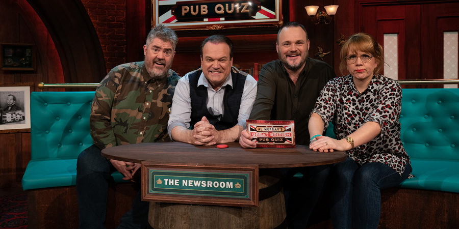 Al Murray's Great British Pub Quiz. Image shows from L to R: Phill Jupitus, Shaun Williamson, Al Murray, Kerry Godliman. Copyright: Avalon Television