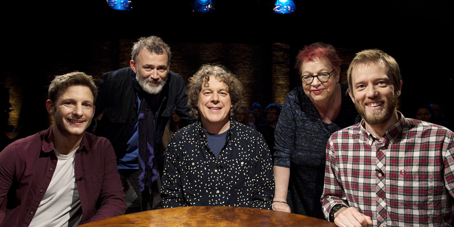 Alan Davies: As Yet Untitled. Image shows from L to R: Chris Martin, Tommy Tiernan, Alan Davies, Jo Brand, Alun Cochrane. Copyright: Phil McIntyre Entertainment