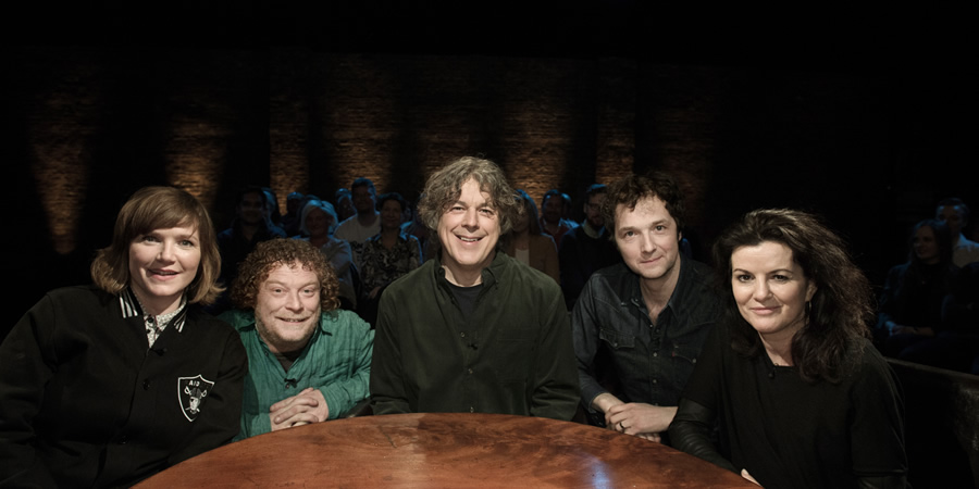 Alan Davies: As Yet Untitled. Image shows from L to R: Jessica Hynes, Wes Borg, Alan Davies, Chris Addison, Deirdre O'Kane