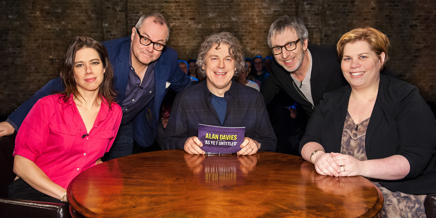 Alan Davies: As Yet Untitled. Image shows from L to R: Lou Sanders, Jack Dee, Alan Davies, Ian Stone, Katy Brand. Copyright: Phil McIntyre Entertainment