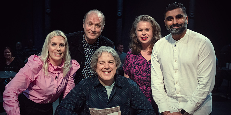 Alan Davies: As Yet Untitled. Image shows from L to R: Sara Pascoe, Adrian Edmondson, Alan Davies, Laura Smyth, Tez Ilyas. Copyright: Phil McIntyre Entertainment