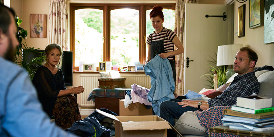 Back. Image shows from L to R: Stephen (David Mitchell), Ellen (Penny Downie), Cass (Louise Brealey), Andrew (Robert Webb)