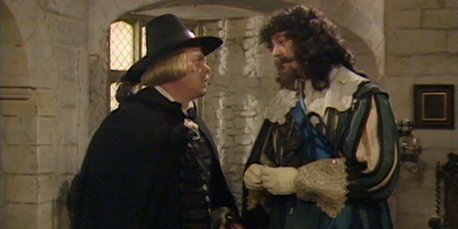 Blackadder. Image shows left to right: Oliver Cromwell (Warren Clarke), King Charles I (Stephen Fry). Credit: BBC, Comic Relief