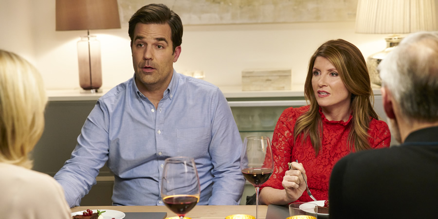 Catastrophe. Image shows from L to R: Rob (Rob Delaney), Sharon (Sharon Horgan). Copyright: Avalon Television