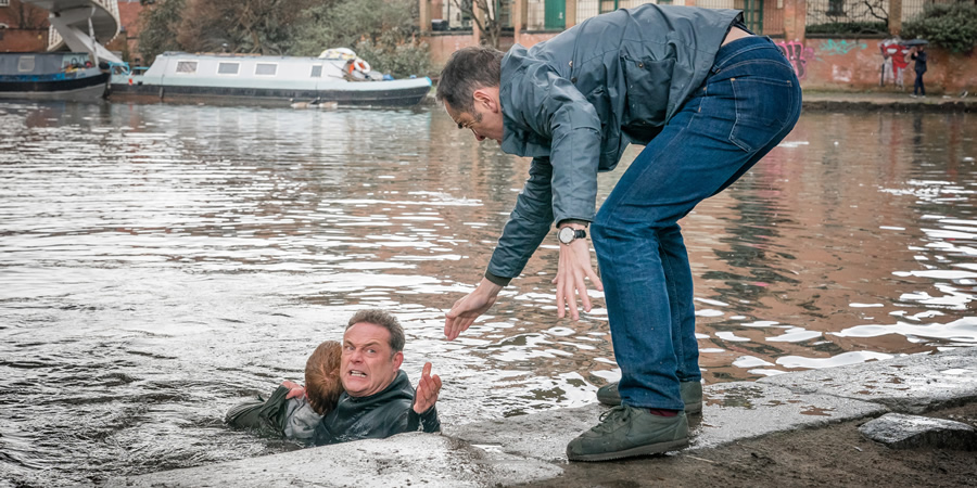 Cold Feet. Image shows from L to R: Pete Gifford (John Thomson), Adam Williams (James Nesbitt)