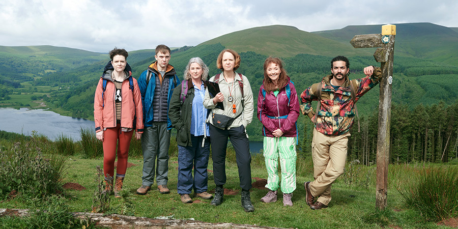 Death Valley. Image shows left to right: Leah Jones (Lu Corfield), Steffan Richards (Dylan Malyn), Bronwen Richards (Mali Harries), Anne Treadway (Vicki Pepperdine), Yvonne Mallowan (Melanie Walters), Ryan (Lawrence Walker)
