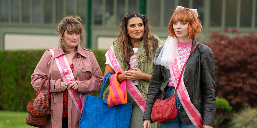 Dinosaur. Image shows left to right: Diane (Sally Howitt), Amber (Sabrina Sandhu), Evie (Kat Ronney)