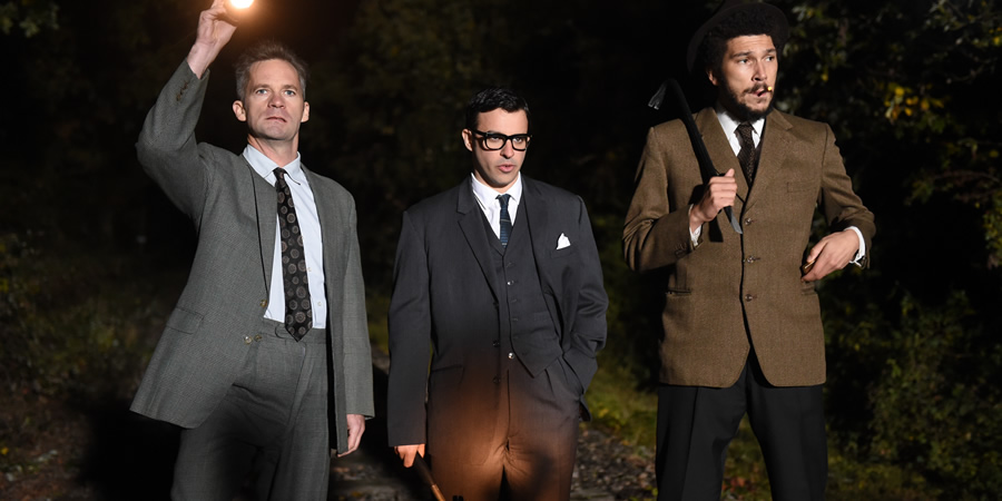 Drunk History. Image shows from L to R: Roger Cordrey (Seb Cardinal), Bruce Reynolds (Simon Bird), Gordon Goody (Joel Fry). Copyright: Tiger Aspect Productions