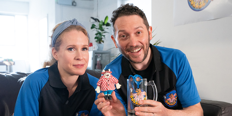 Meet The Richardsons. Image shows from L to R: Lucy (Lucy Beaumont), Jon (Jon Richardson)