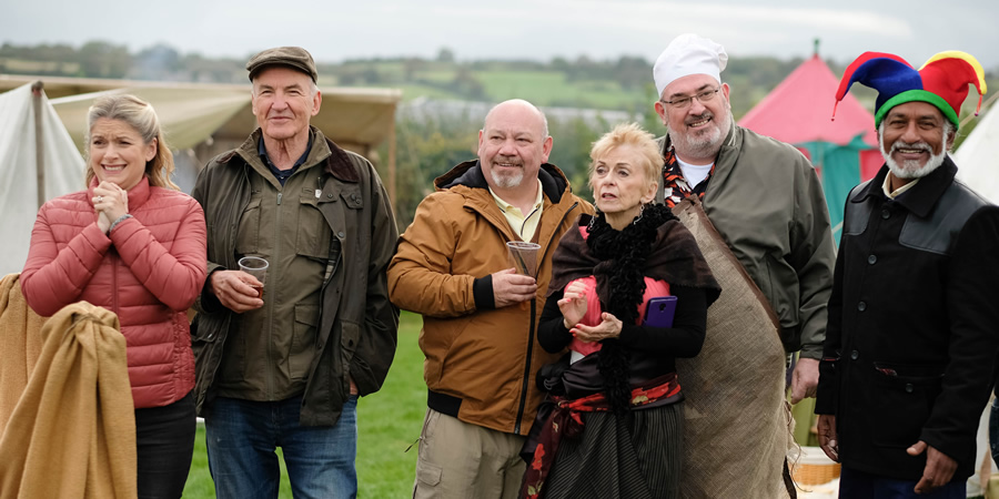 Pitching In. Image shows from L to R: Carys (Caroline Sheen), Frank (Larry Lamb), Keith (Tony Mooney), Olwen (Valmai Jones), Enzo (Ieuan Rhys), Royston (Jim Findley)