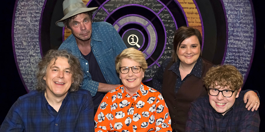 QI. Image shows from L to R: Alan Davies, Rich Hall, Sandi Toksvig, Susan Calman, Josh Widdicombe. Copyright: TalkbackThames