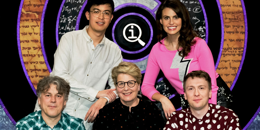 QI. Image shows from L to R: Alan Davies, Phil Wang, Sandi Toksvig, Ellie Taylor, Joe Lycett. Copyright: TalkbackThames