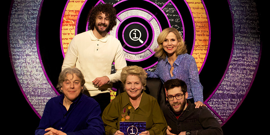 QI. Image shows left to right: Alan Davies, Josh Pugh, Sandi Toksvig, Sally Phillips, Aaron Simmonds