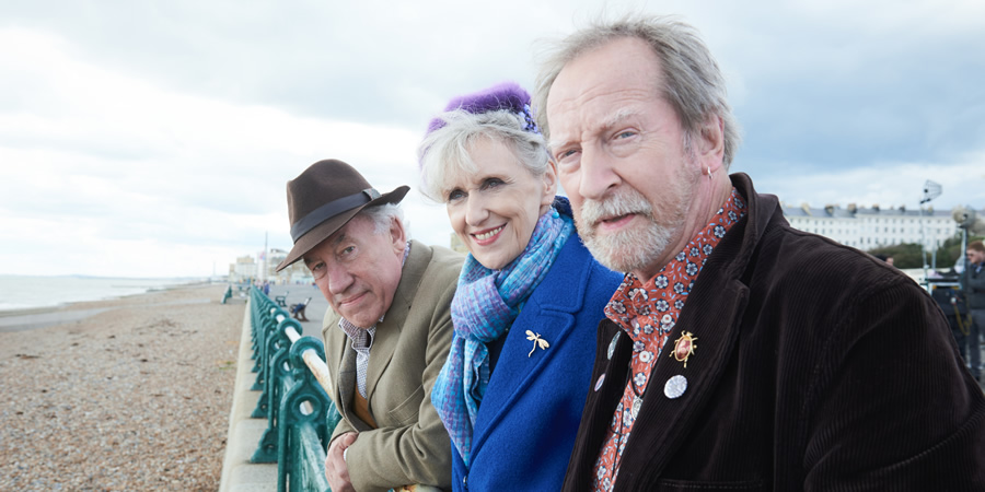 The Rebel. Image shows from L to R: Henry Palmer (Simon Callow), Margaret (Anita Dobson), Charles (Bill Paterson). Copyright: Retort