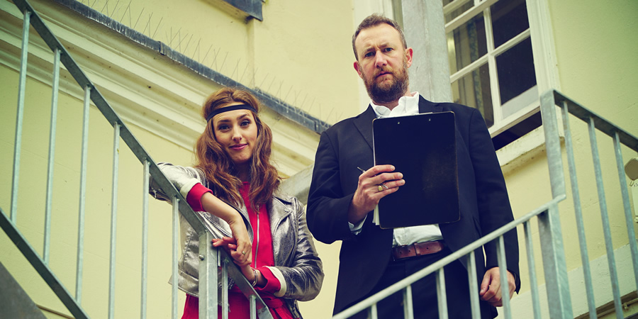 Taskmaster. Image shows from L to R: Jessica Knappett, Alex Horne. Copyright: Avalon Television