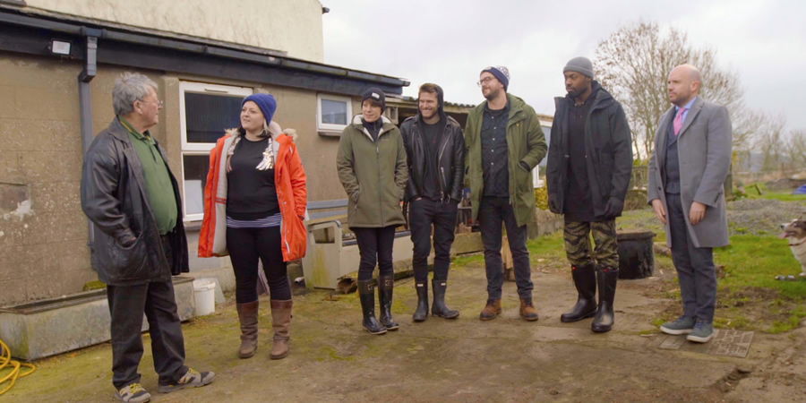 The Comedy Bus. Image shows from L to R: Kiri Pritchard-McLean, Suzi Ruffell, Joel Dommett, Iain Stirling, Darren Harriott, Tom Allen