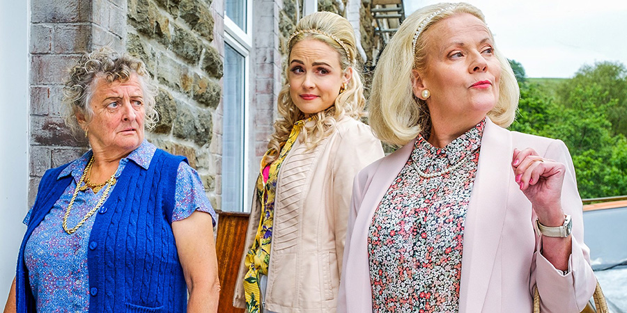 The Tuckers. Image shows left to right: Peggy Tucker (Lynn Hunter), Lush (Kimberley Nixon), Mairwen (Caroline Berry)